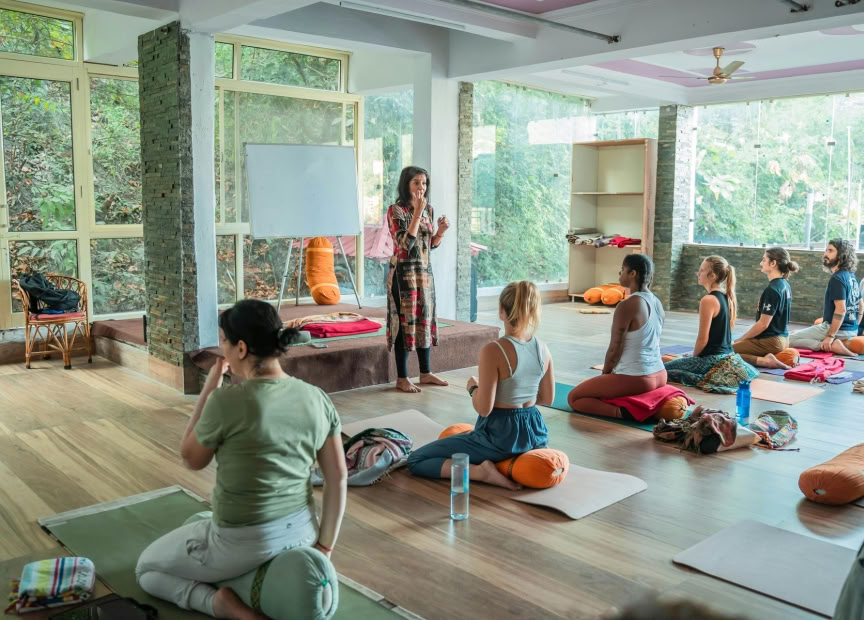 7 dages kundaliniyoga-retreat i Rishikesh