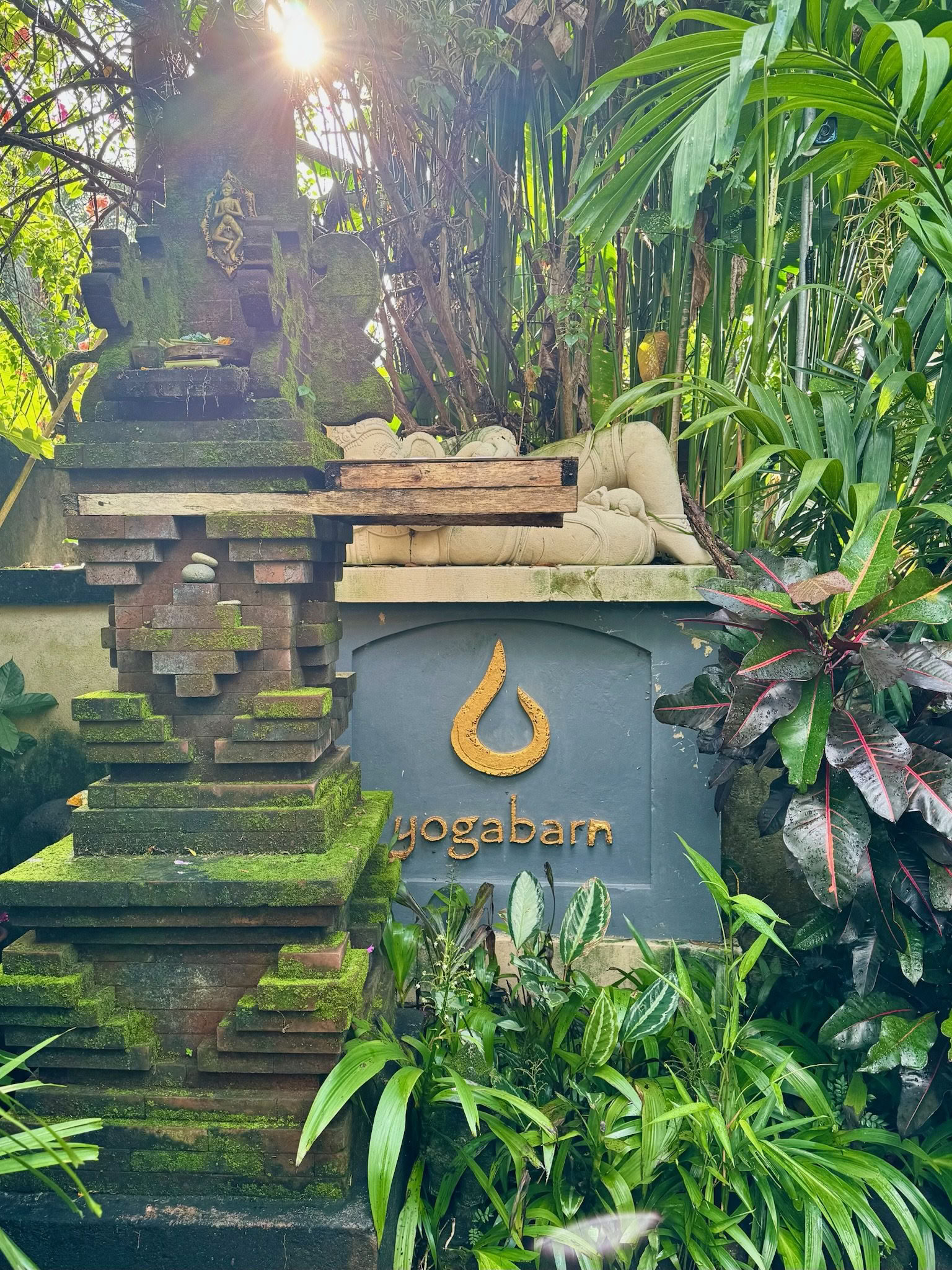 Flugt til Bali, Indonesien