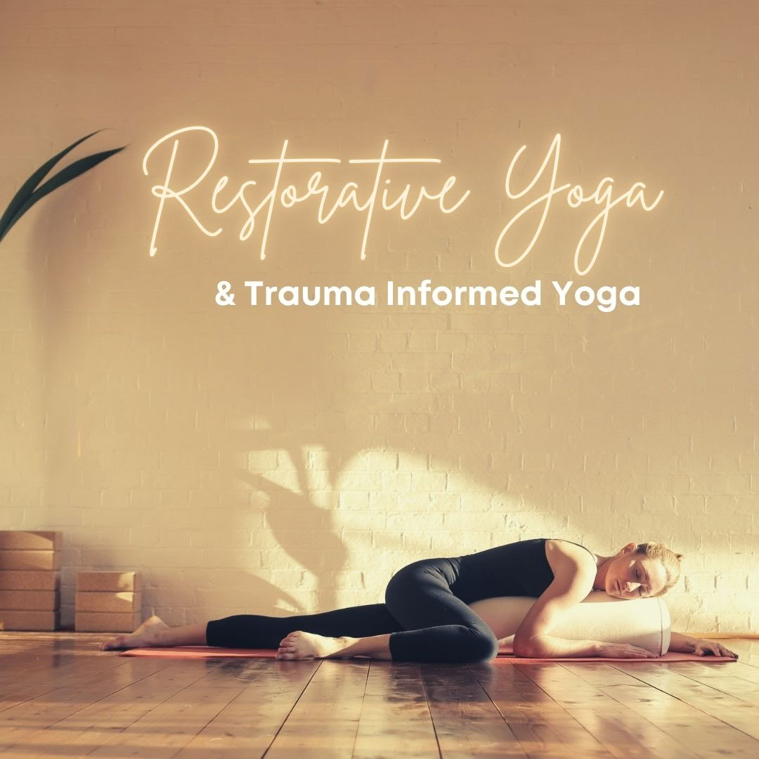 300 timers YTT | Chakra Flow University – Flugtkunst: inversioner og armbalancer