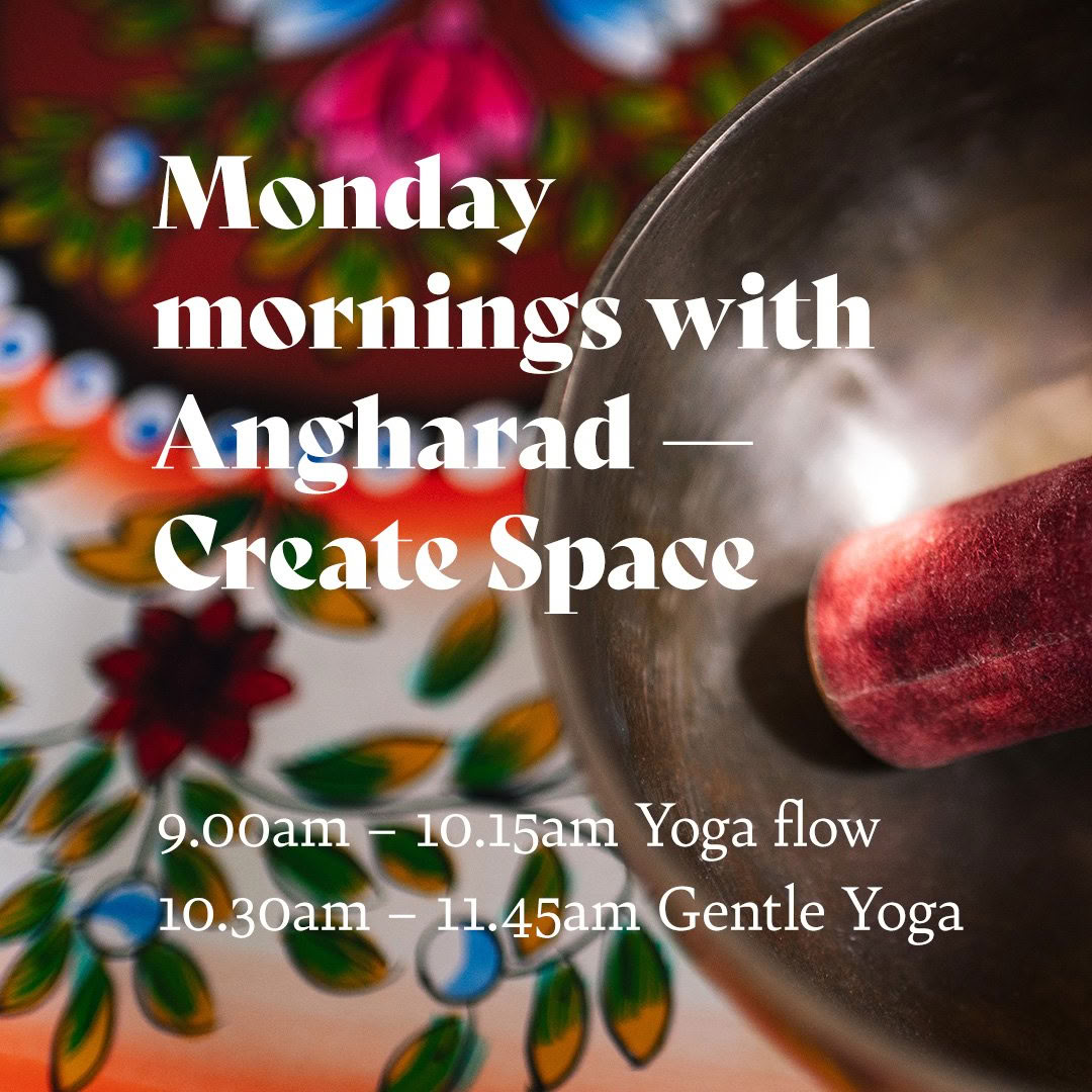 Mandag morgener med Angharad - Blid yoga