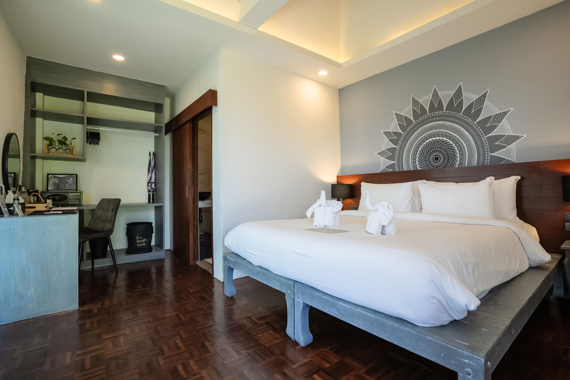 Koh Samui Yoga Retreat - Delt Prana-pod