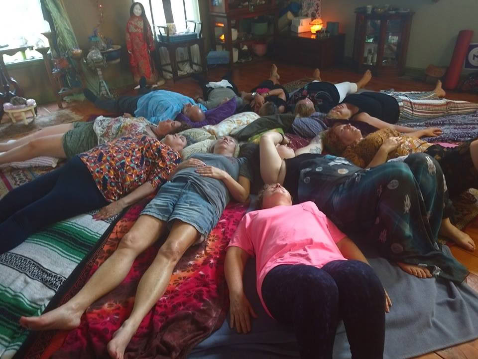 Al kærlighed er en enestående, styrkende energi. Deltag i Kathy Milanowski, en medfølende og hjertestyret underviser i Sekhem/All-Love, til et sjælenærende lørdagsretreat, der afholdes månedligt.