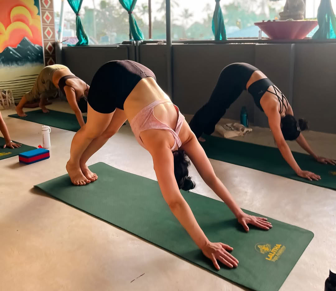 21 dages 200-timers yogalæreruddannelse i Kerala
