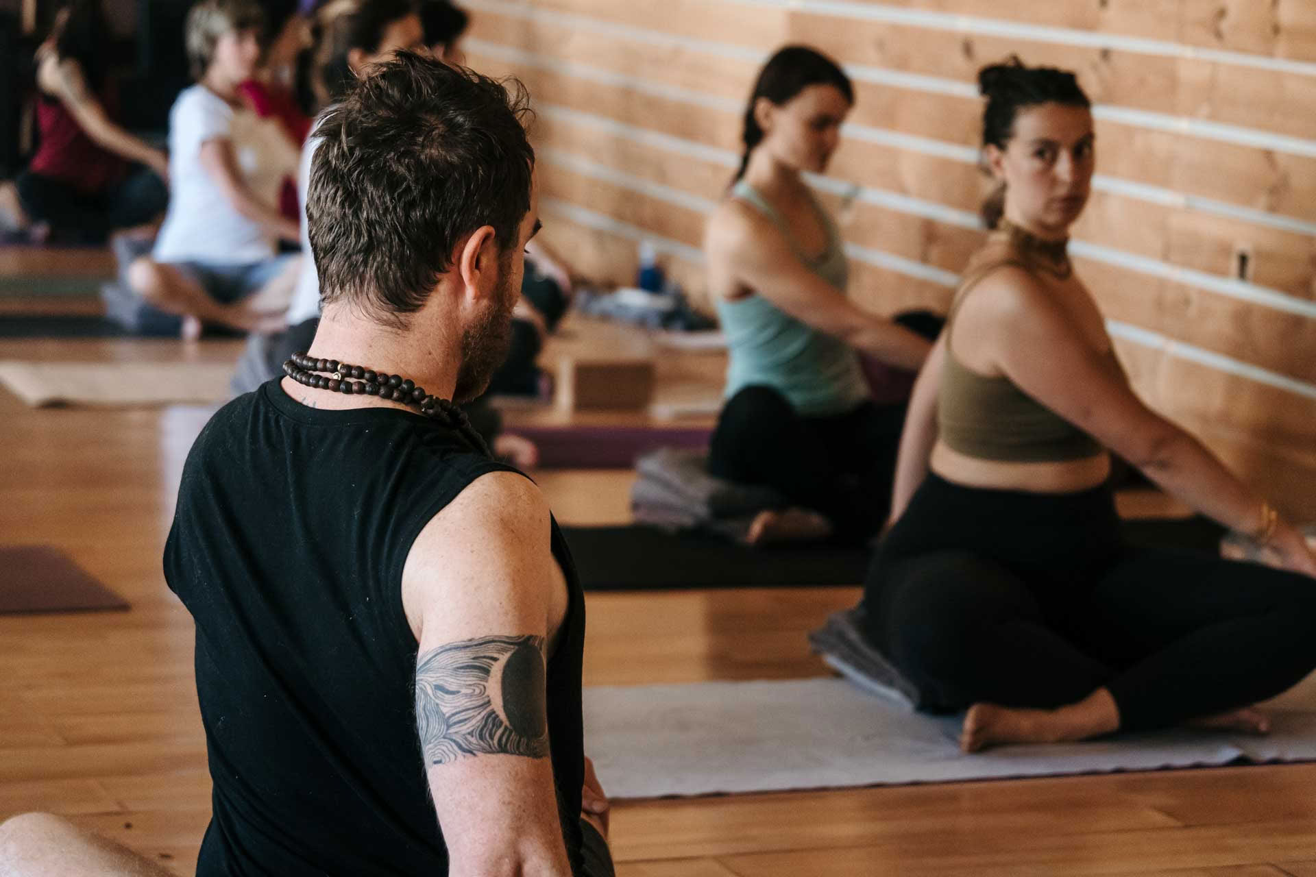 Sommerretreat 2026 | Iyengar Yoga, Hatha–Kriya & Tantra Yoga med Pablo Ferrero