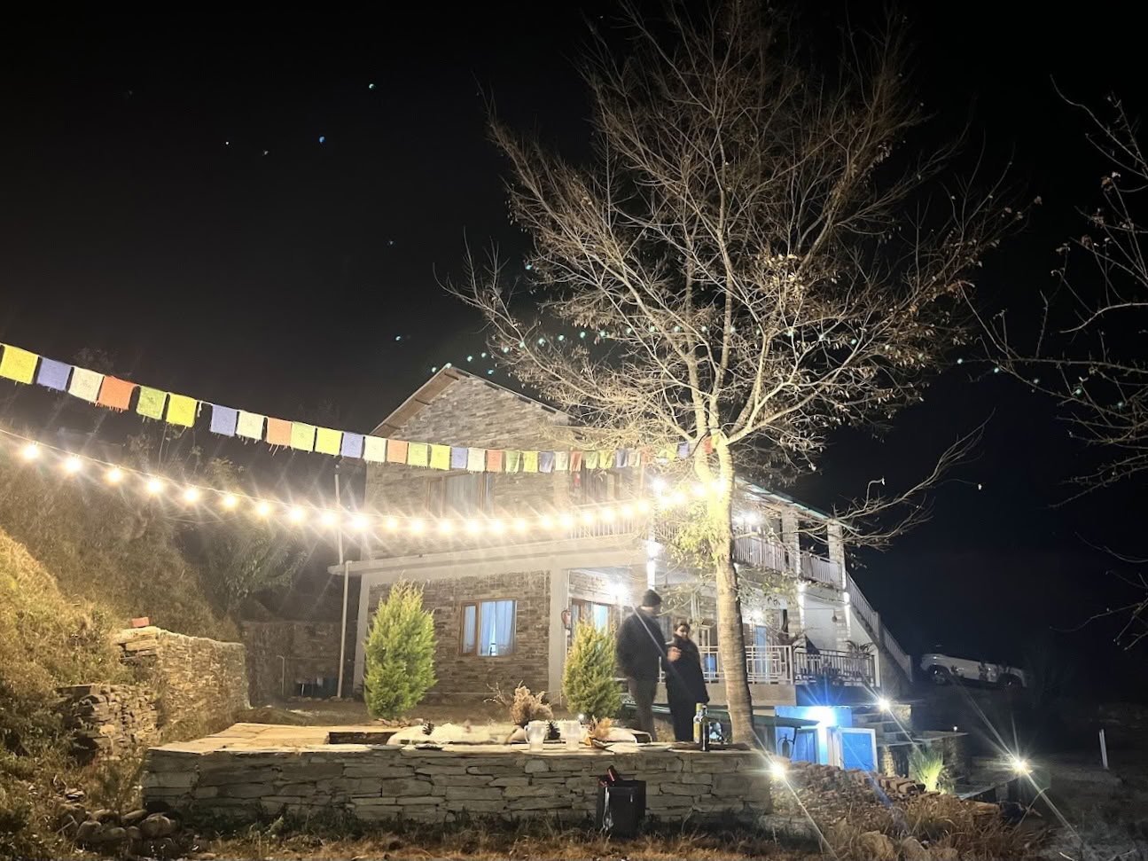 4-dages stilhedsretreat ved floden i Himalaya i Almora