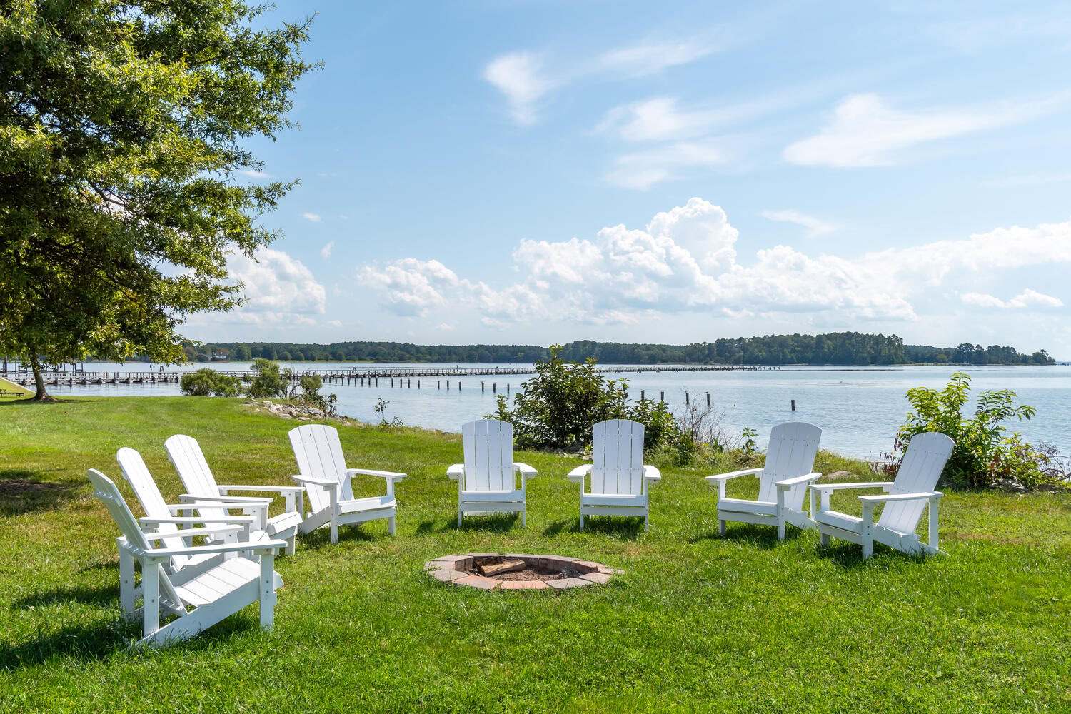 Yoga- og wellness-retreatsted ved Chesapeake — privat ejendom | Moofy