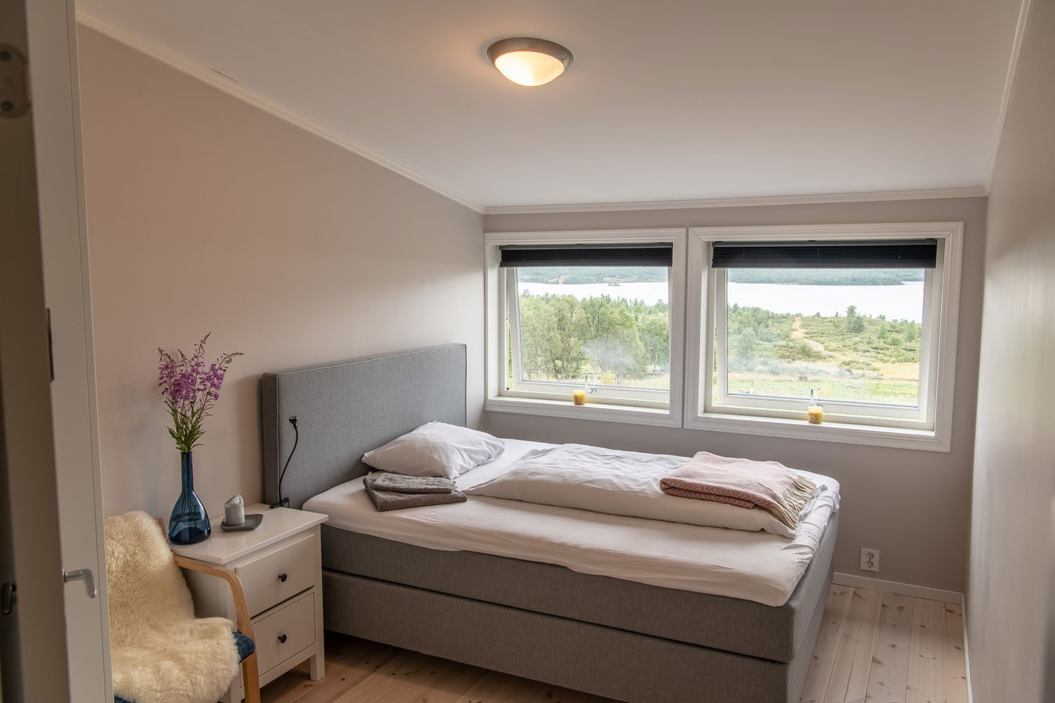Efterårets åndedrag: et restituerende yogaretreat mod stressaflastning