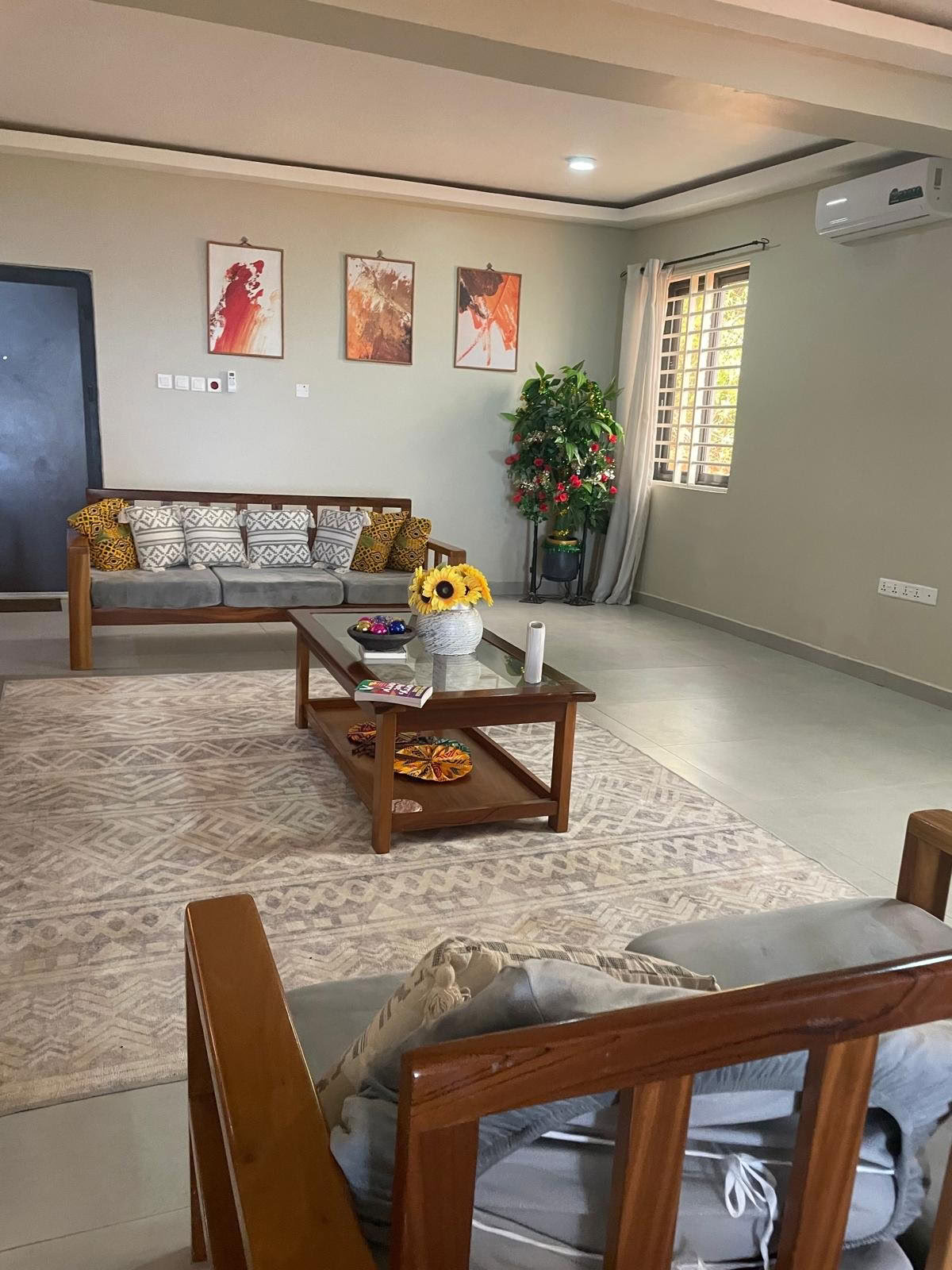 Tematiseret wellness-retreatoplevelse i Ghana