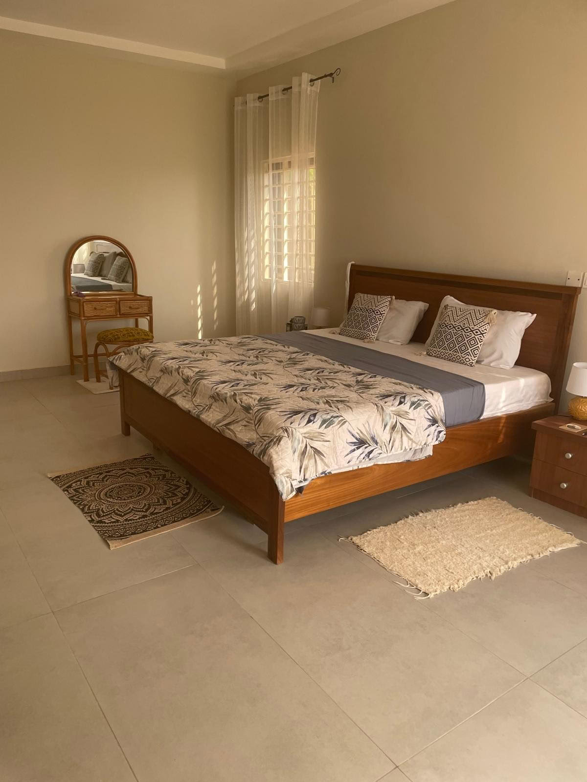 Tematiseret wellness-retreatoplevelse i Ghana