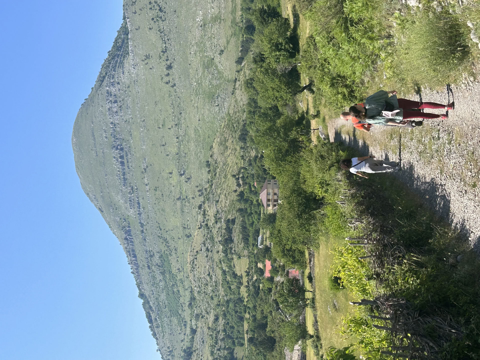 Razma bjerg-wellnessretreat for krop-sind-harmoni
