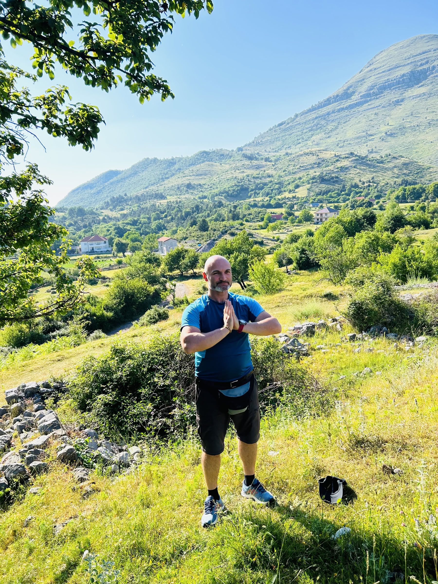 Razma bjerg-wellnessretreat for krop-sind-harmoni