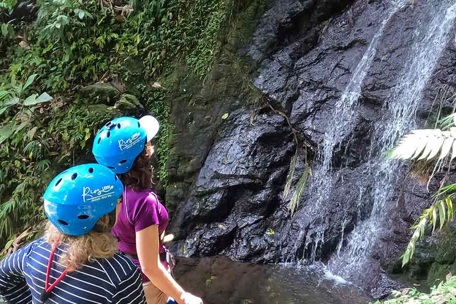 Ziplining på Pacuare-floden