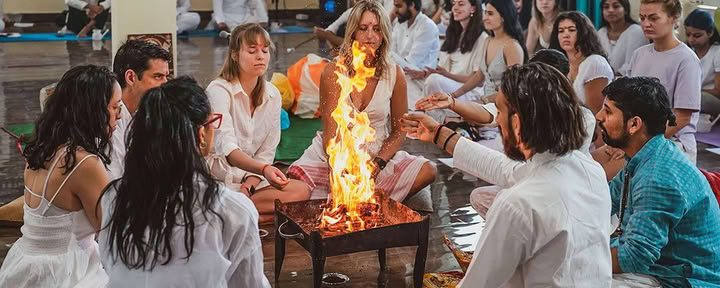 7-dages helende yoga-retreat i Rishikesh, Indien