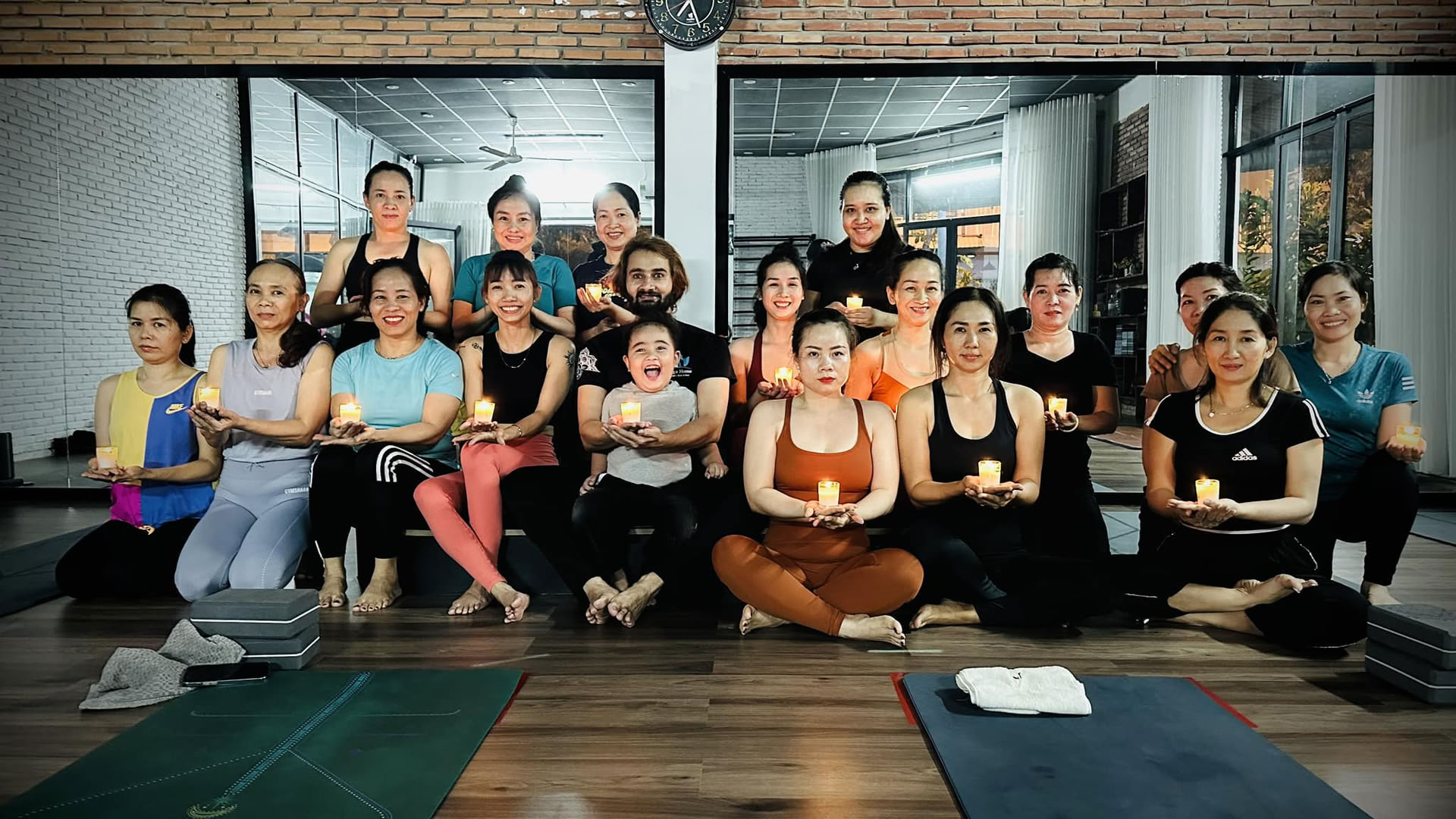 200-timers yogalæreruddannelse på Yoga Home School