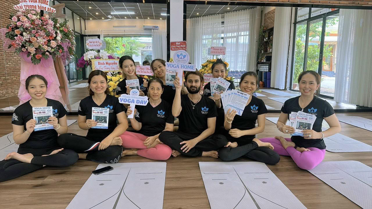 200-timers yogalæreruddannelse på Yoga Home School