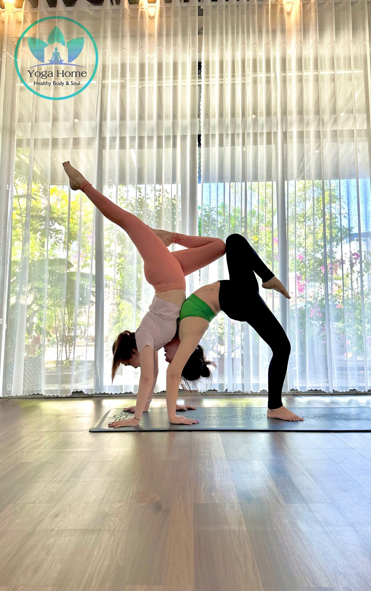 200-timers yogalæreruddannelse på Yoga Home School