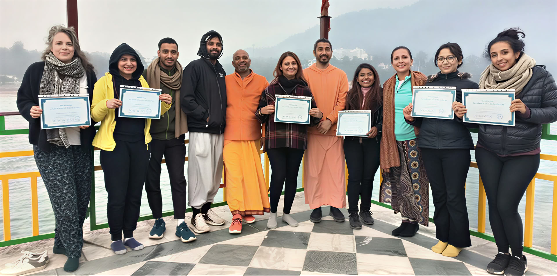 300 timers meditationslæreruddannelse i Rishikesh