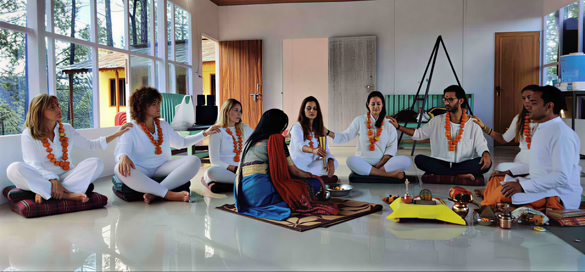 Kundalini yoga-meditationsretreat i Indien