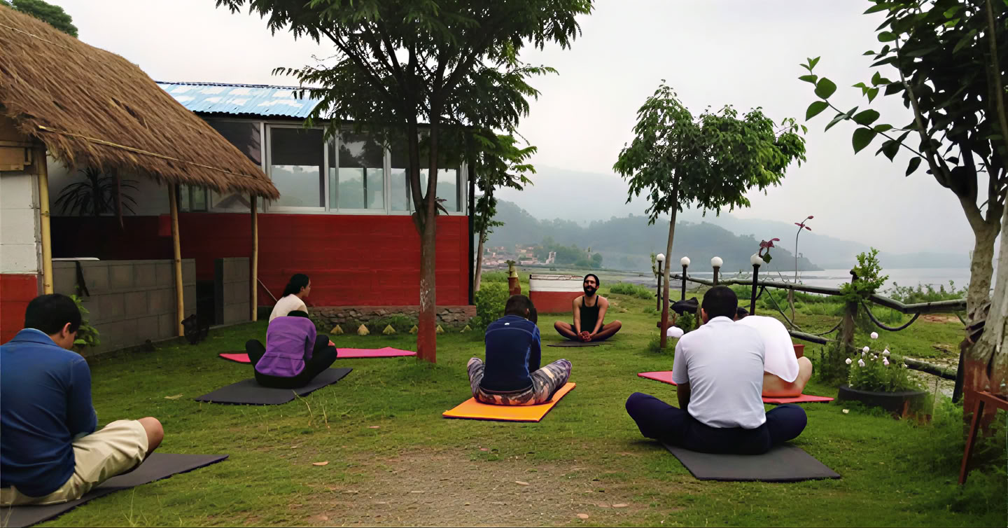 Klassisk hatha-yogaretreat i Nepal