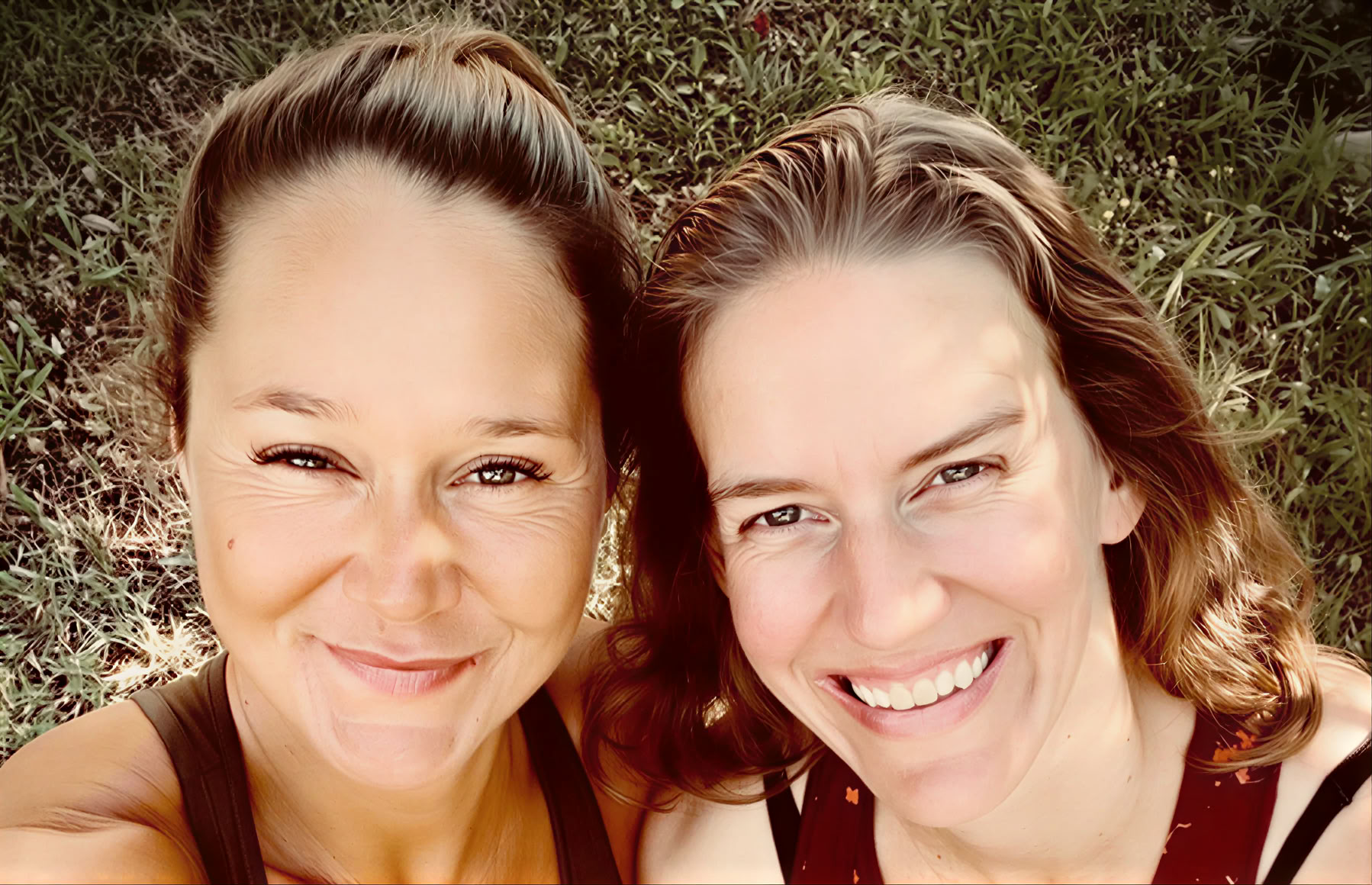 Vinyasa-yoga med Ursina og Marina – Flydende ind i balance — Landguet Ried, Center for Mindful Living | Retreatcenter og workshophus