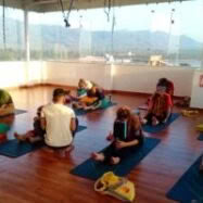 200 timers Hatha Ashtanga Vinyasa-læreruddannelse i Indien