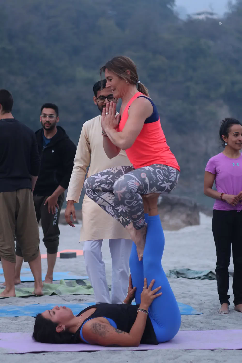 100 timers yogalæreruddannelse i Rishikesh, Indien