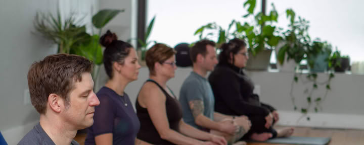 Vinyasa-yoga om mandagen kl. 18