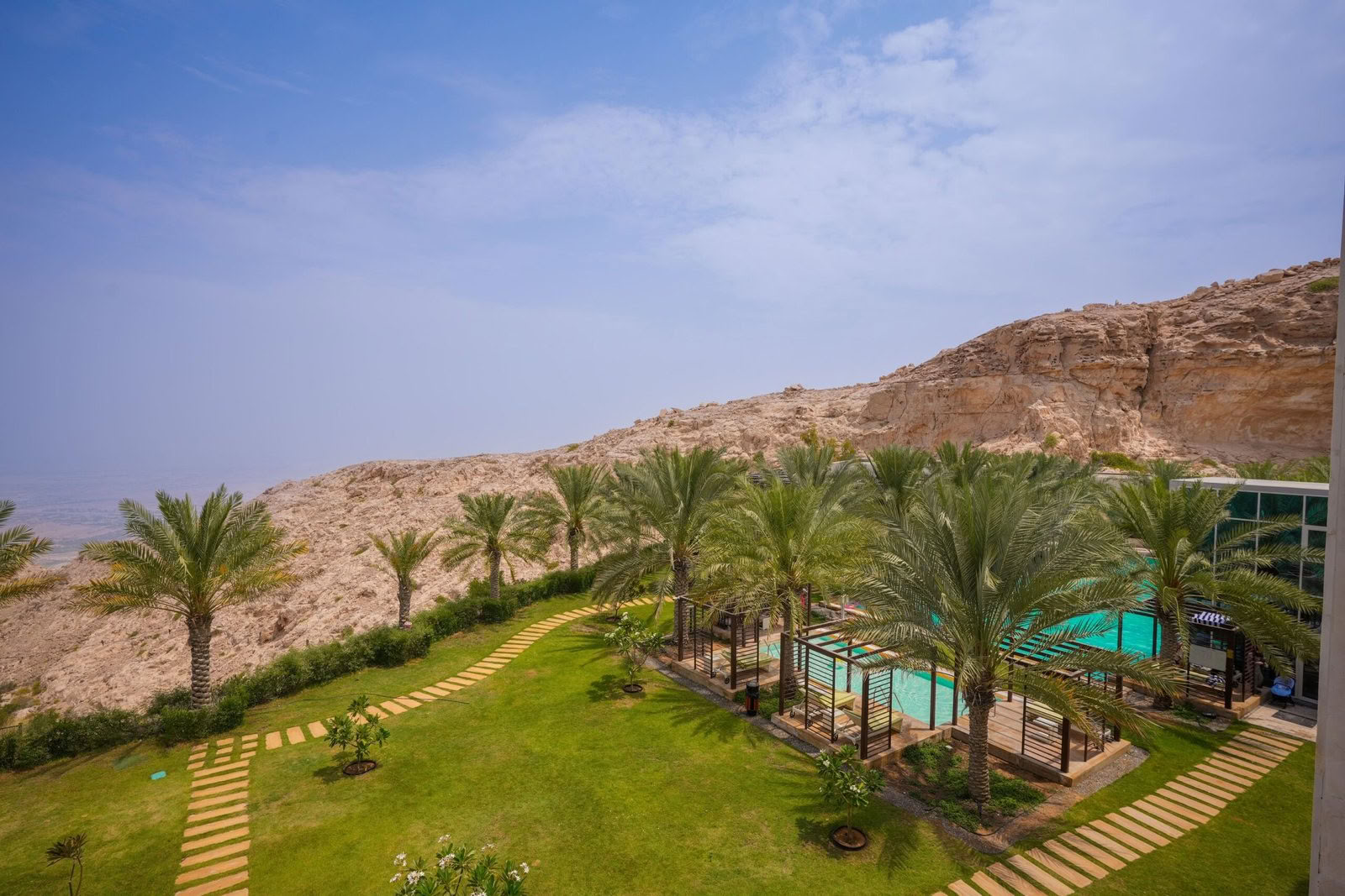 Solnedgangsyoga i Jubail Mangrove Park