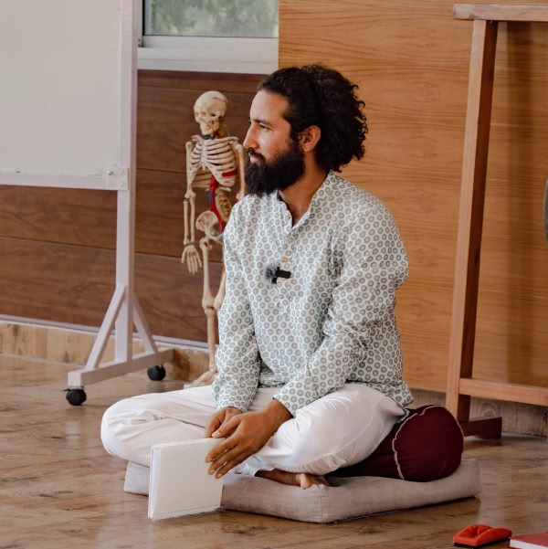 100 timers yogalæreruddannelse i Rishikesh