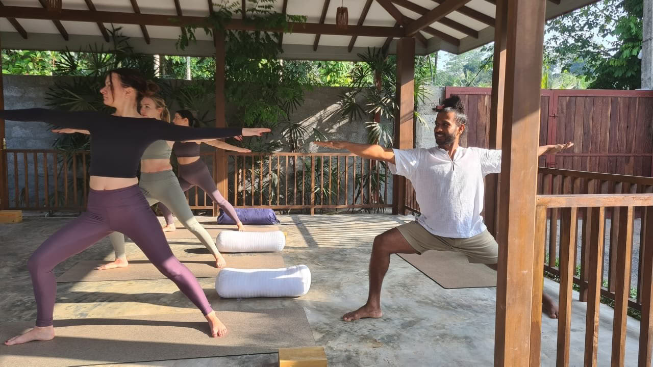 Julesjæls-retreat hos Yoga Bee Sri Lanka