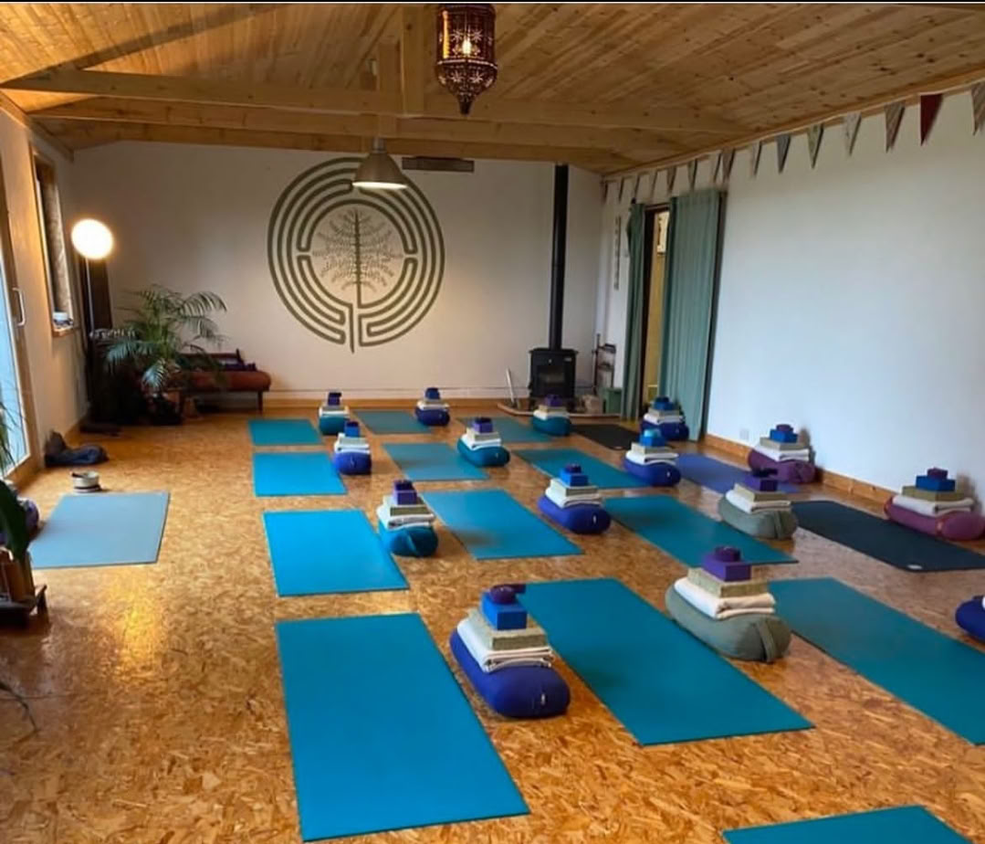 Surf- og yoga-dagretreat