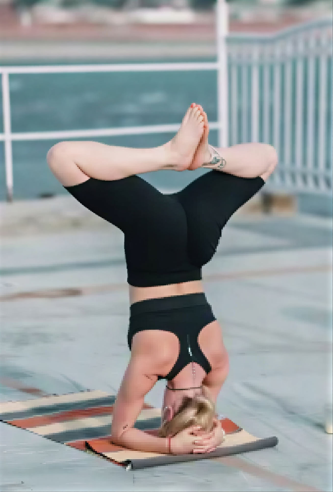 Dynamisk Vinyasa Flow for styrke, mobilitet og energi