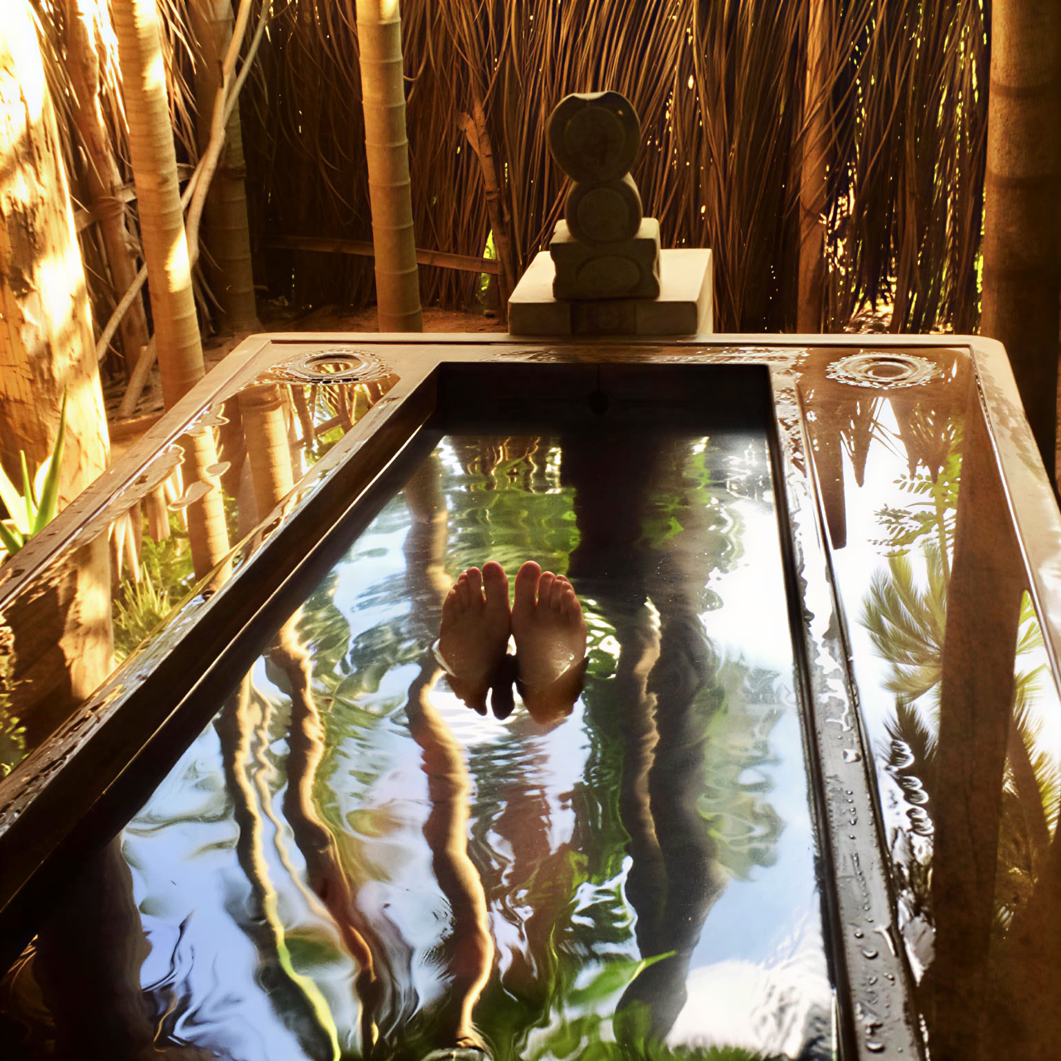 Florentina Lam-Clark - Foryngende yoga og lydhealing