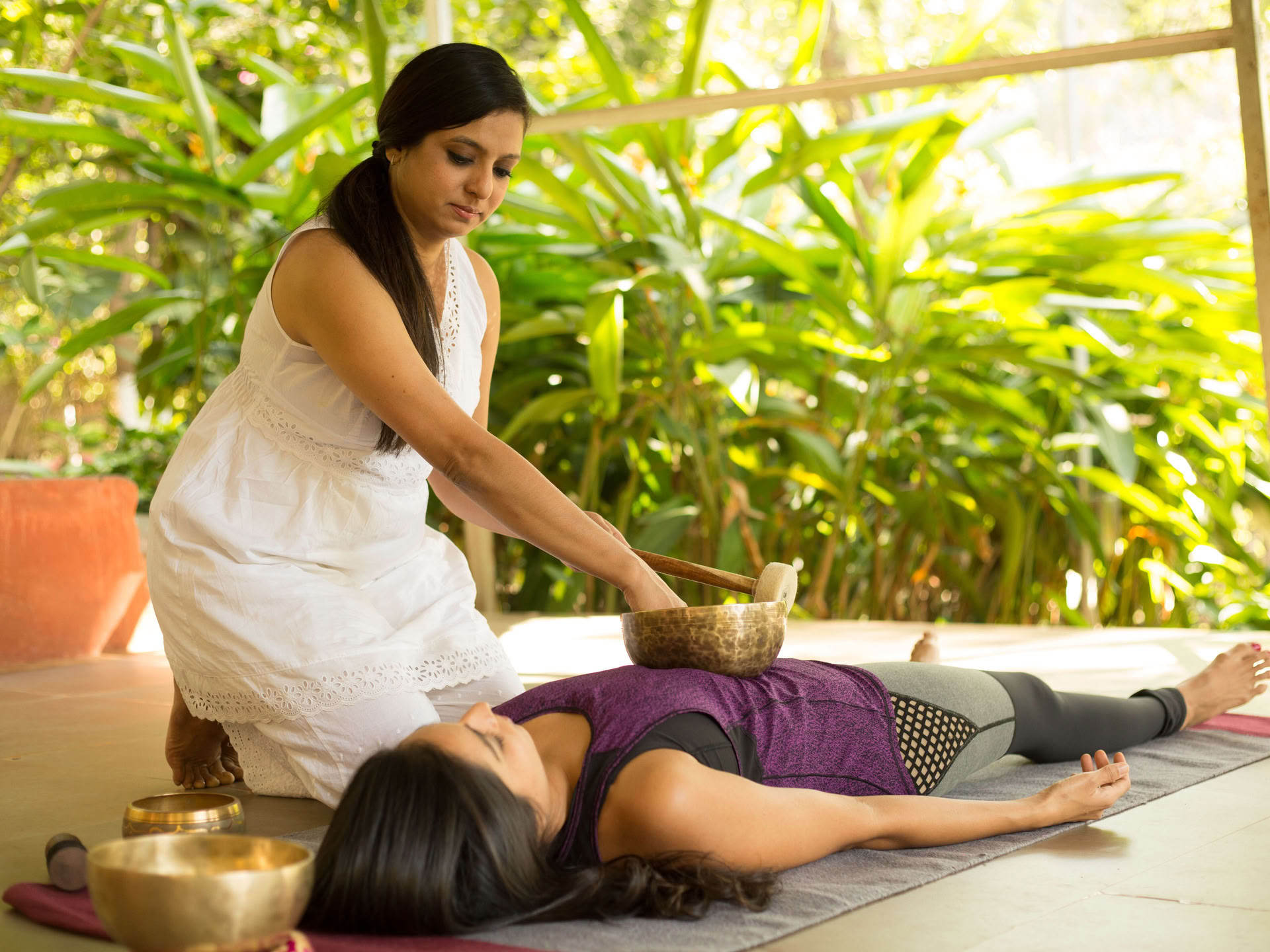 Samanta Duggal - Traditionel Hatha Yoga og Stressaflastning