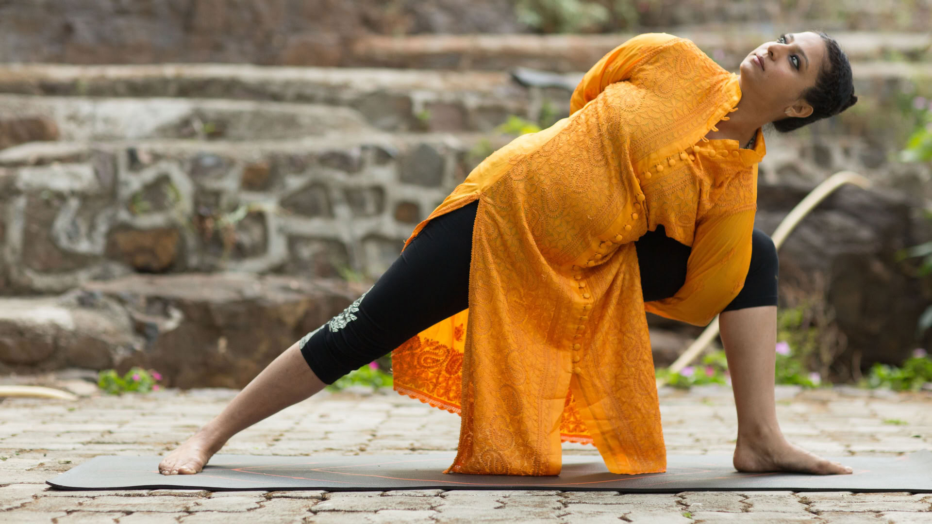 Samanta Duggal - Traditionel Hatha Yoga og Stressaflastning