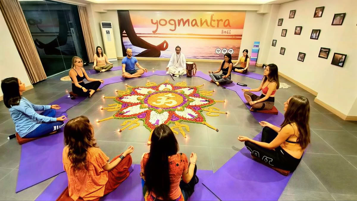 200 timers yogalæreruddannelse i Bali med gratis erhvervsvisum