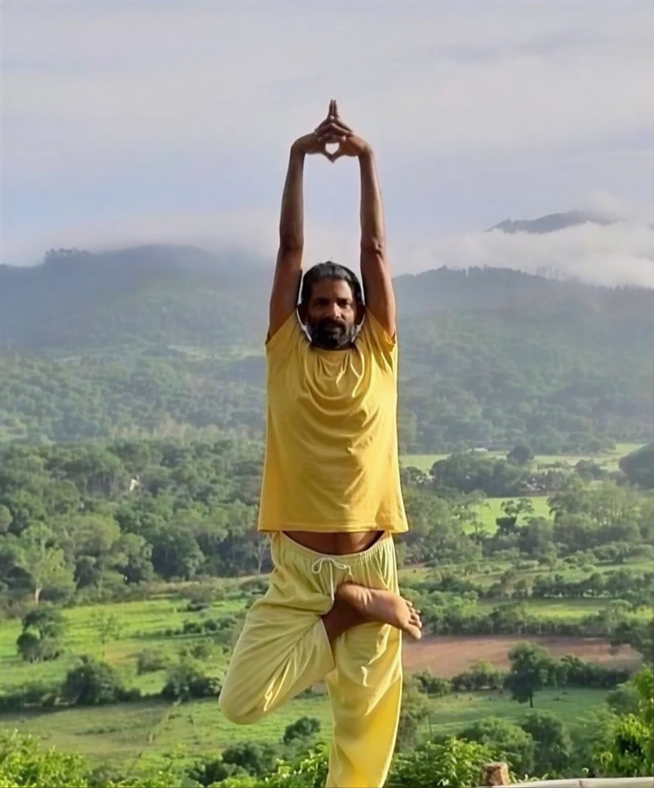 Hatha-yogaretreat med Bhoomaji