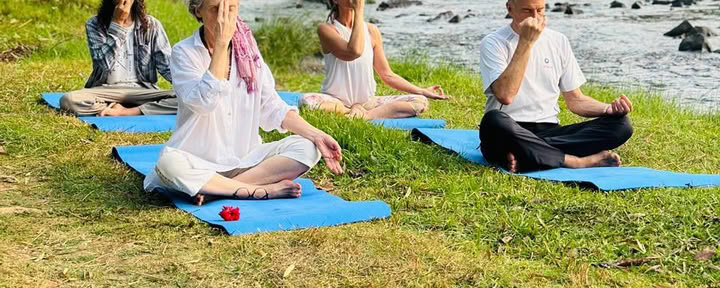Hatha-yogaretreat med Bhoomaji