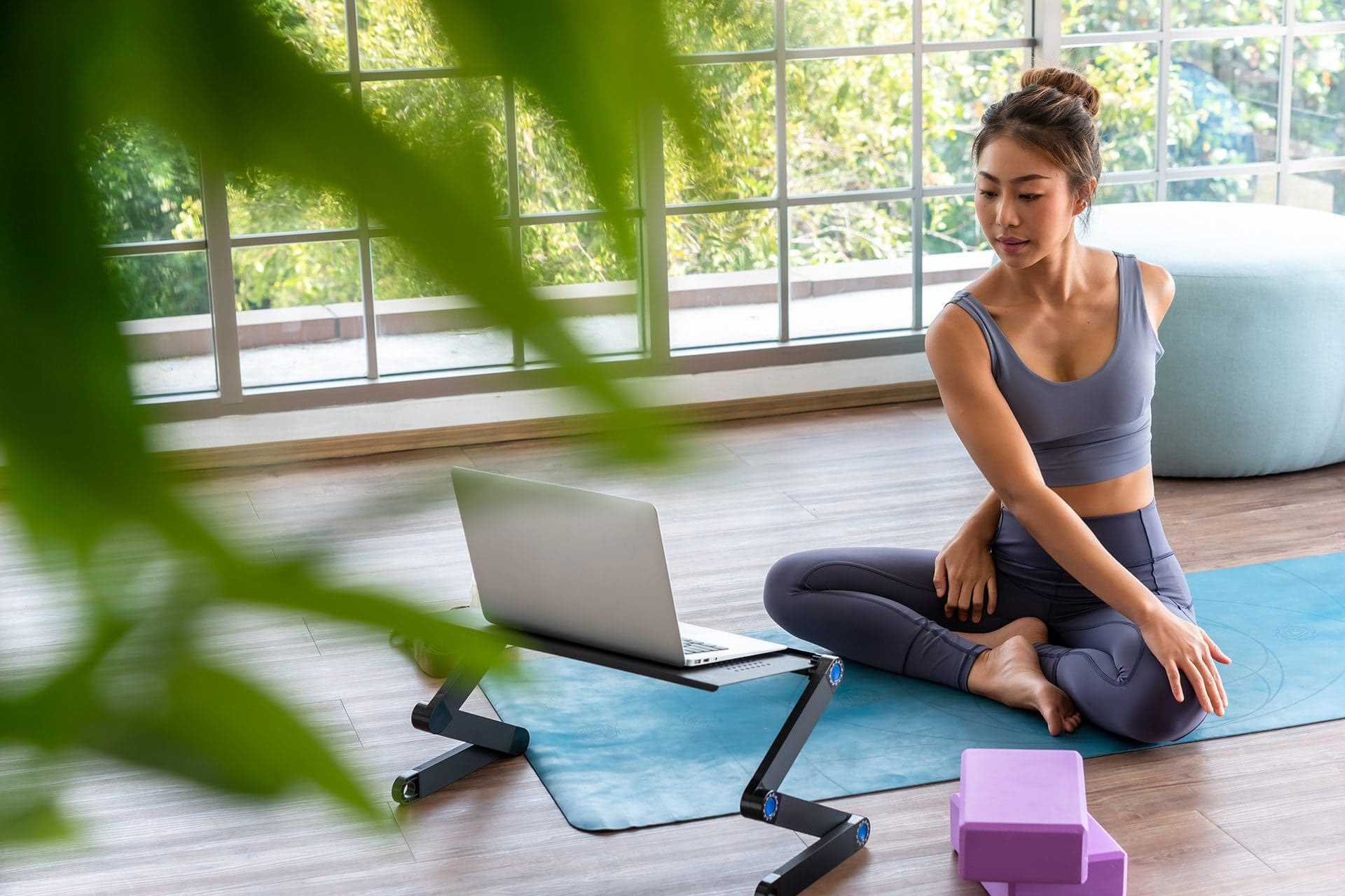 Hybrid 300-timers Vinyasa Flow yogalæreruddannelsesforløb