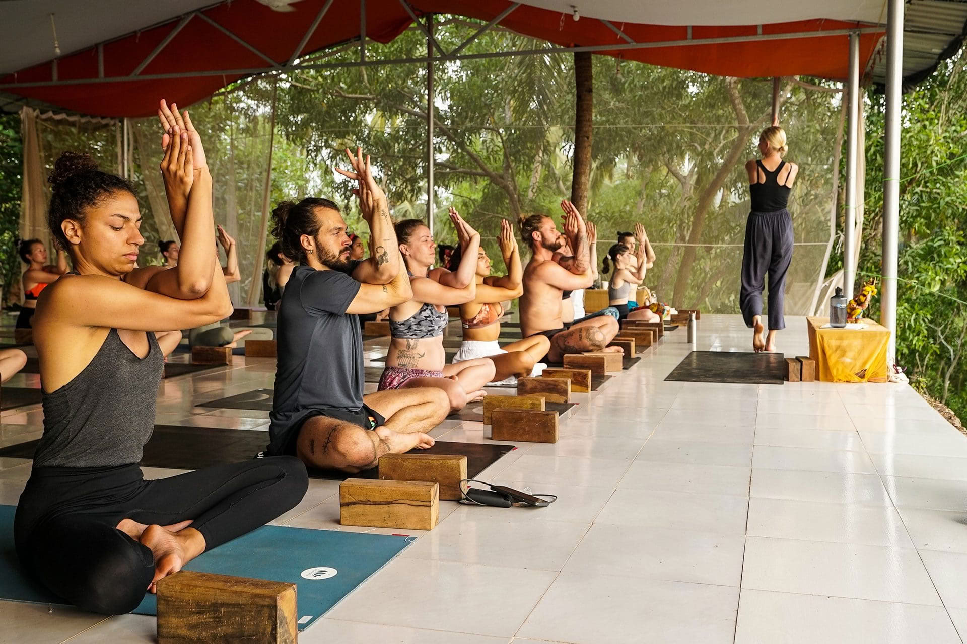 200-timers Hatha Vinyasa Yoga-læreruddannelse – 3. jan. - 28. jan.