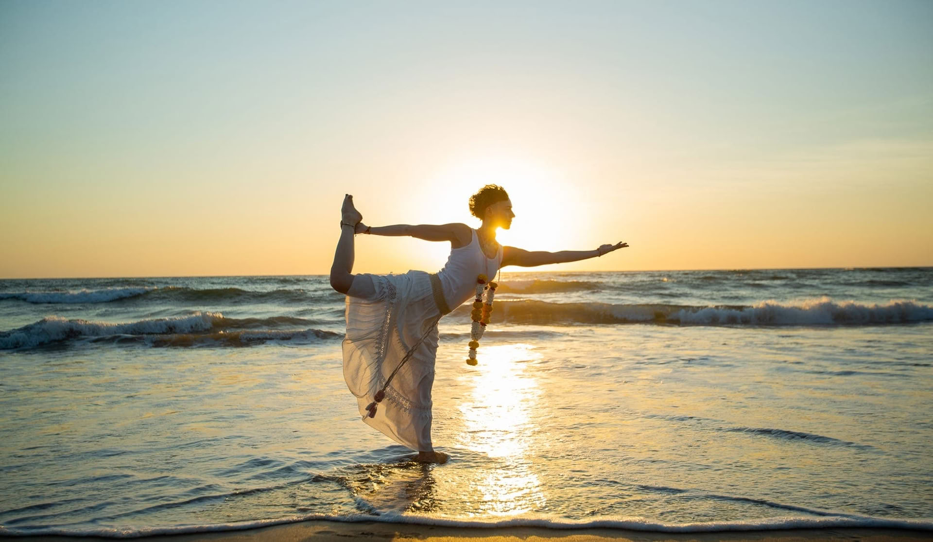 200-timers Hatha Vinyasa Yoga-læreruddannelse – 3. jan. - 28. jan.