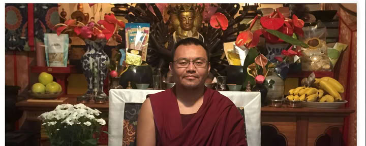 Te og samtale med Nechung Choktrul Rinpoche
