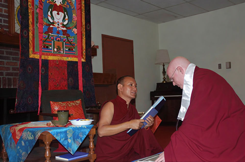 Ngondro (kl. 18.00) & stille meditation (kl. 18.30)