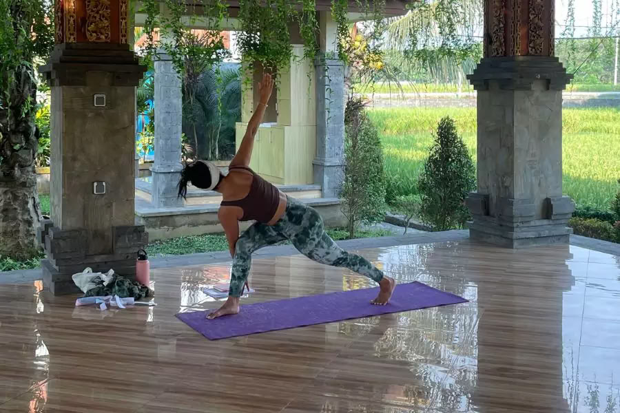 100 timers yogalæreruddannelseskursus