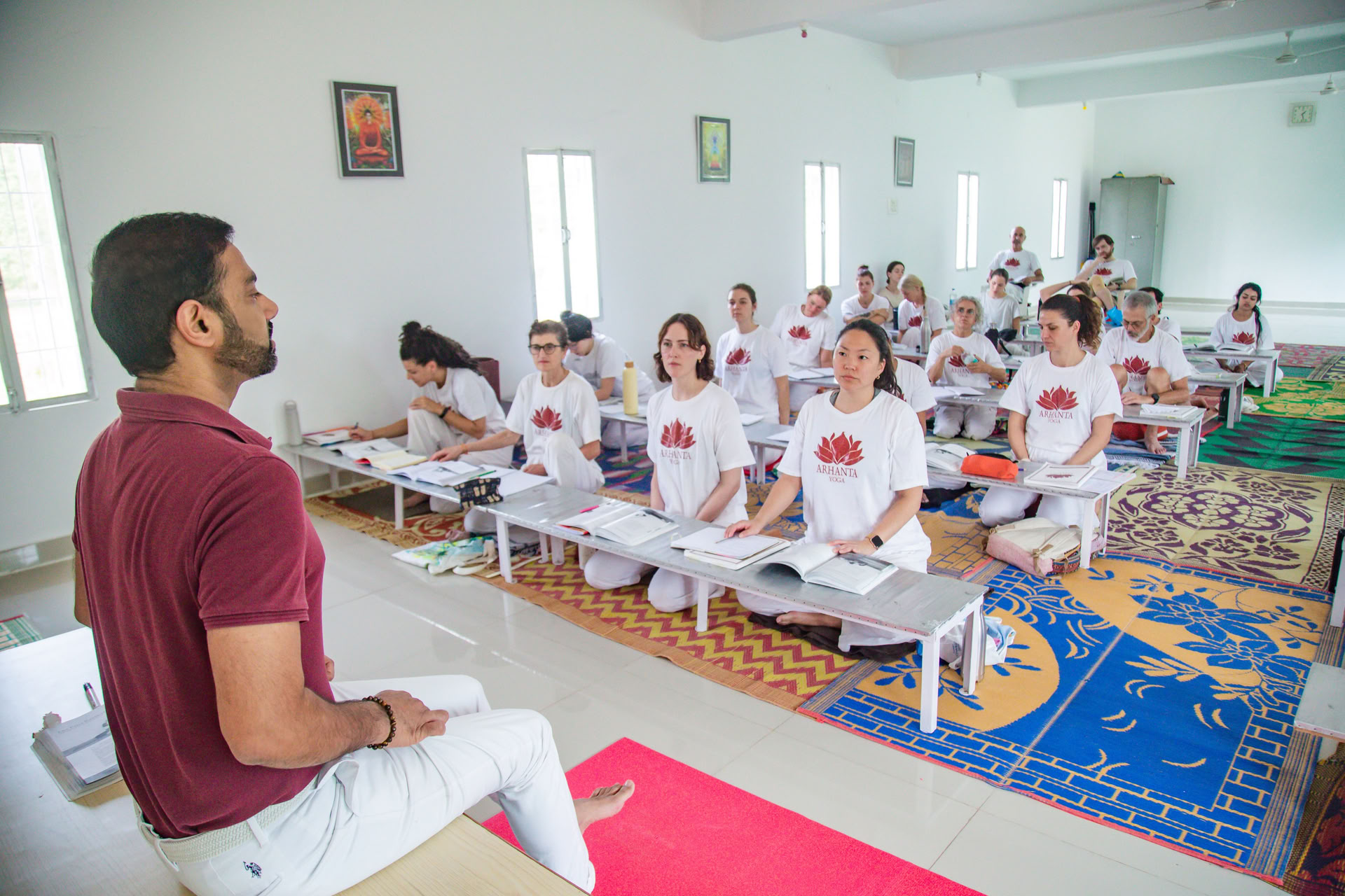 Lær yoga i Indien med en 200-timers læreruddannelse