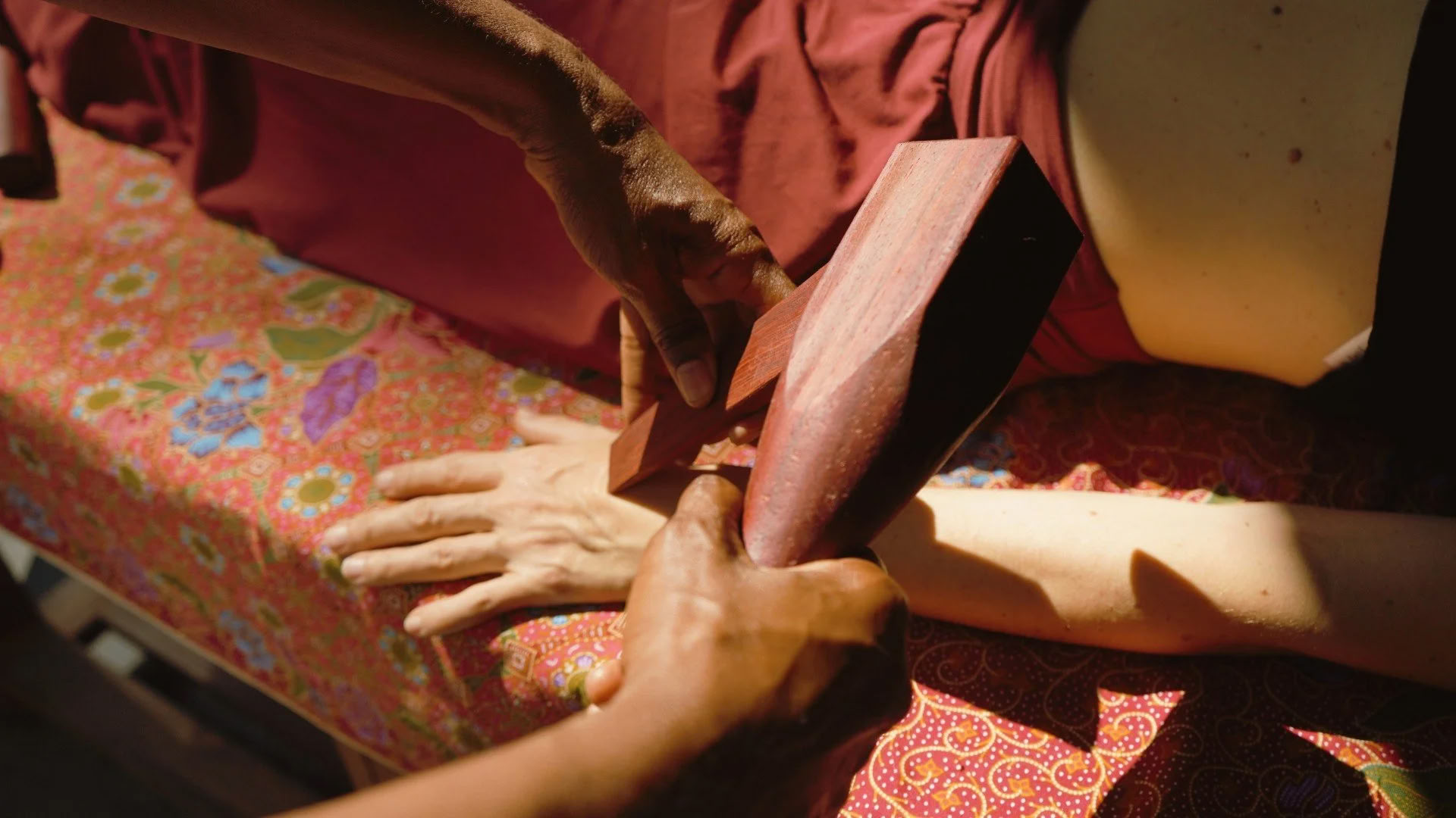 Chi Nei Tsang- og Tok Sen-behandlinger