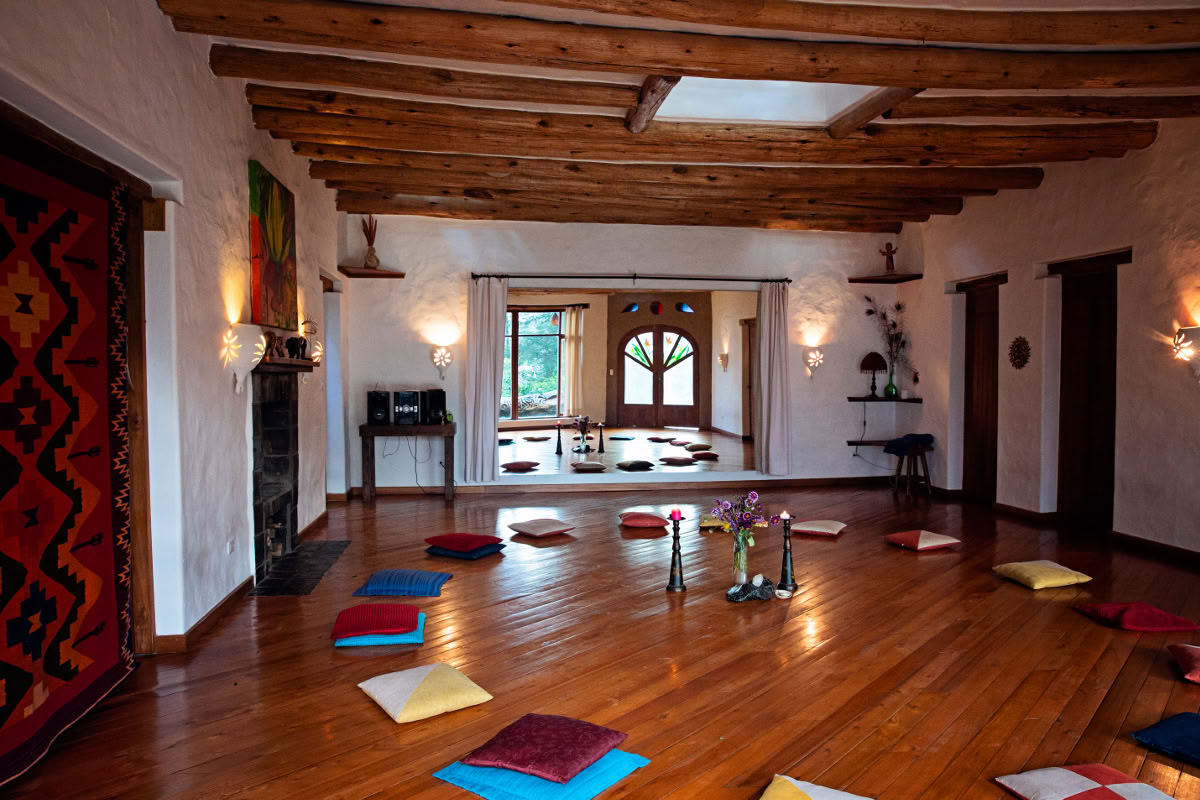 Durgas Tigerskole for tantra, yoga, kunst og shamanisme
