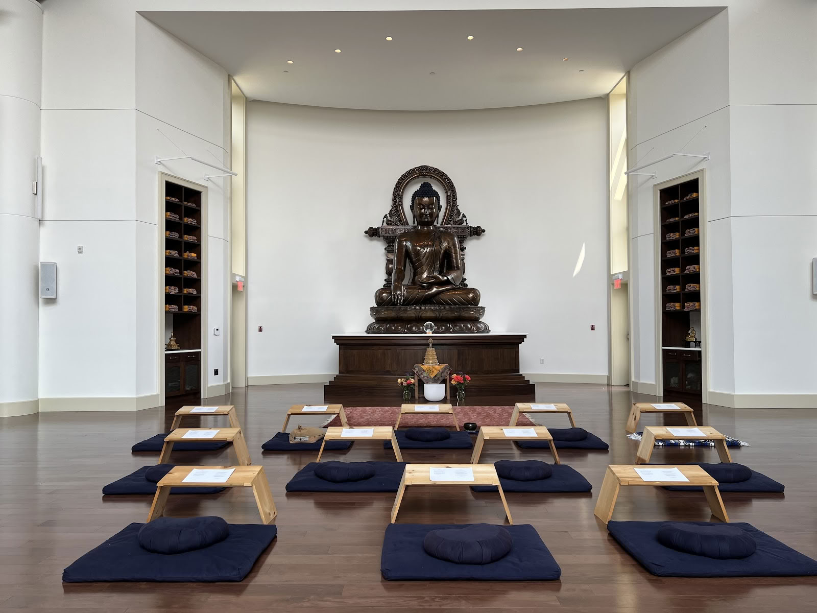 Dharmakaya Center for Wellbeing: Meditationsretreats i New Yorks Catskill-bjerge