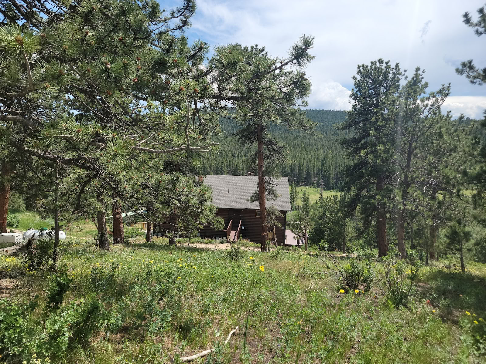 Retreatcenter for økodharma i Rocky Mountains