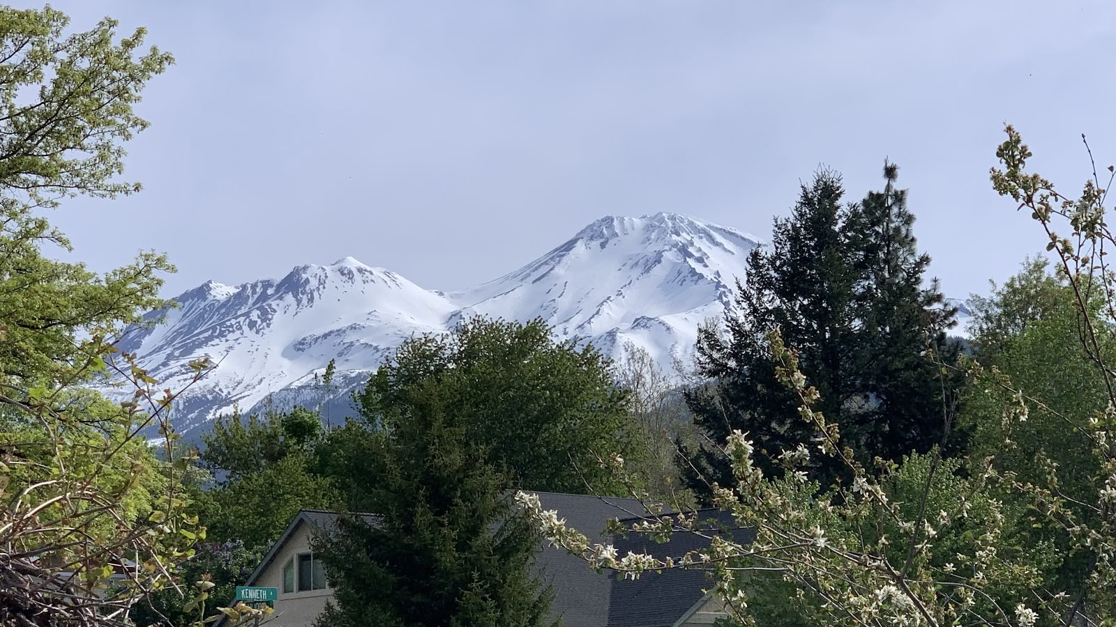 Mount Shasta-retreats